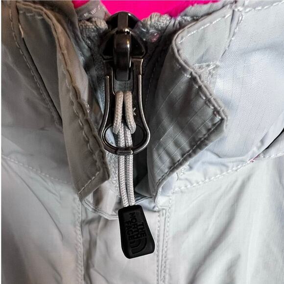 The North Face DryVent Hooded Rain Jacket Windbreaker in Gray & Pink Women’s XS - Picture 8 of 13